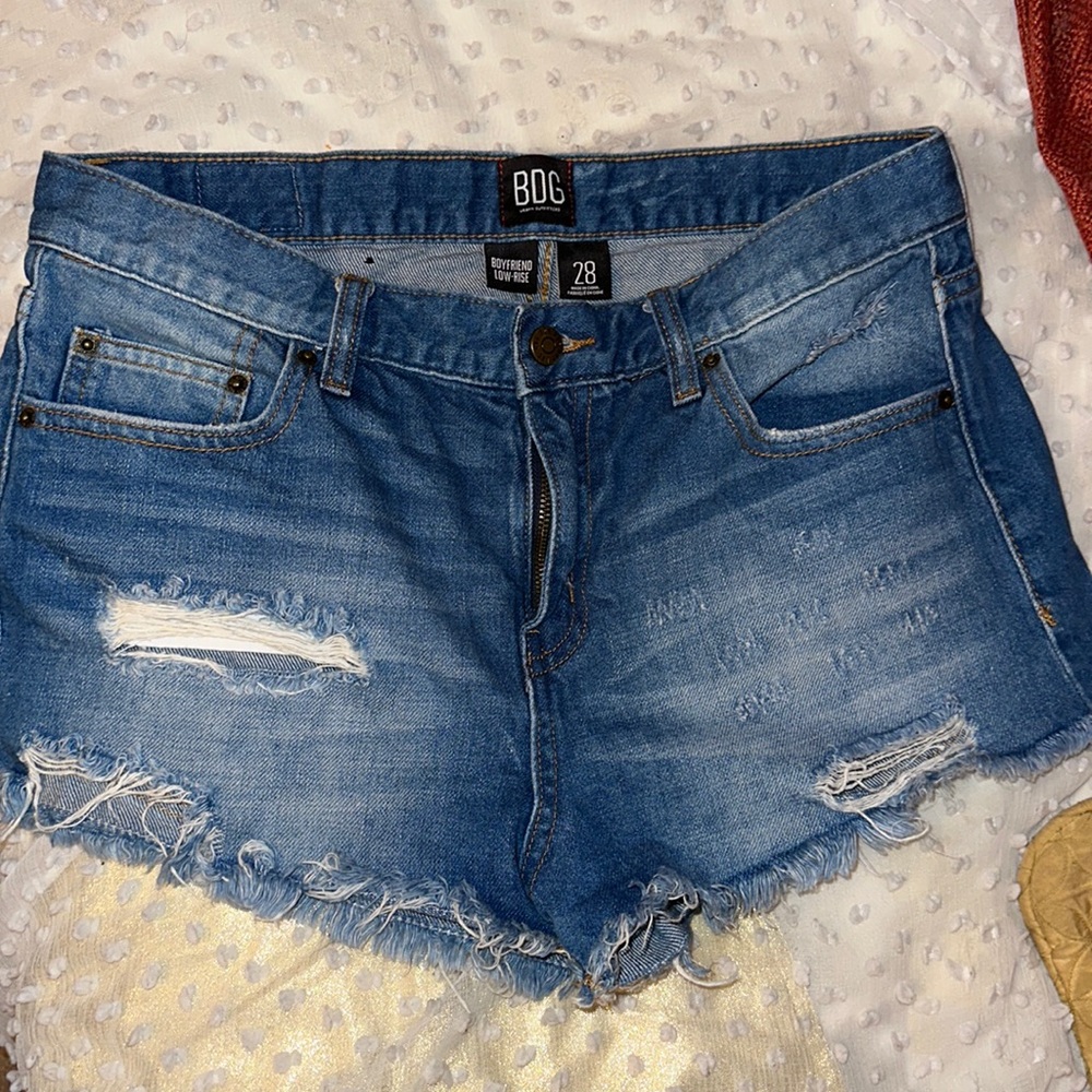 BDG Women's Blue and Navy Shorts
Size 28"Used - ExcellentBDG